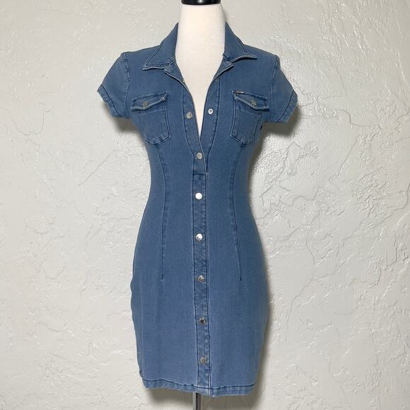 GUESS Dresses & Skirts - Guess SZ S Button Up Denim Collared Dress